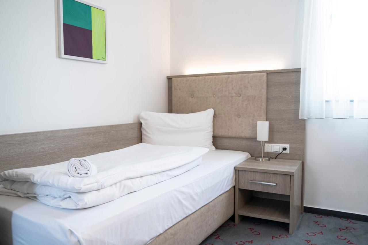 Alpha & Omega Hotel Stuttgart Eksteriør bilde