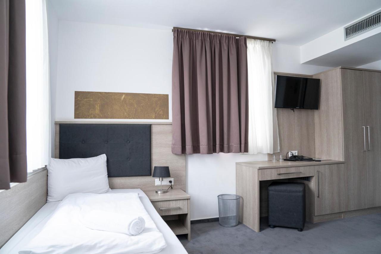 Alpha & Omega Hotel Stuttgart Eksteriør bilde
